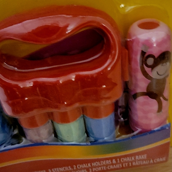 NEW Playskool Chalk Activity Set - Picture 5 of 16